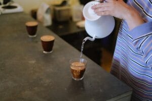 Tại sao nước chiếm 98% tách cà phê nhưng ít ai quan tâm?